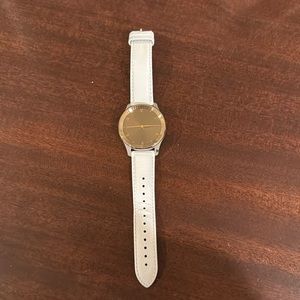 Garmin vivomove trend smart watch and fitness tracker